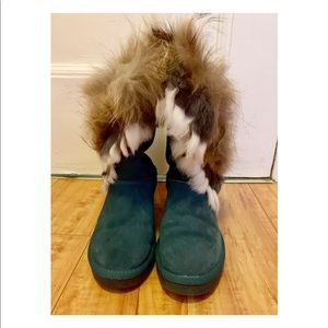 Boots pure Wool sheepskin feathers size 38